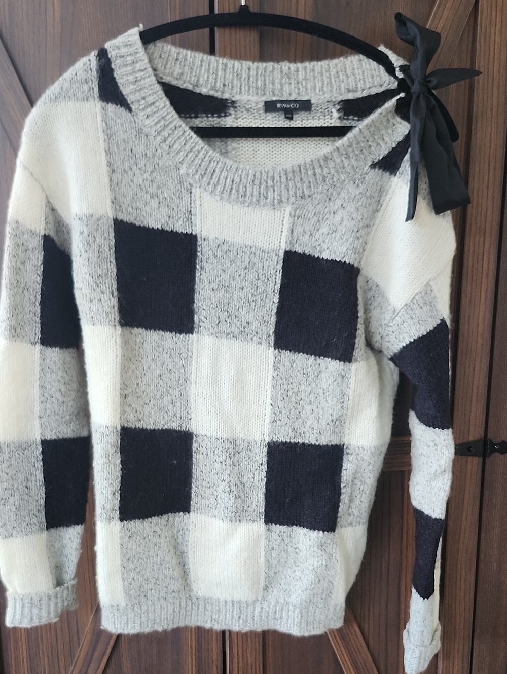 RW&CO. Black and Cream Check Crew Neck Sweater